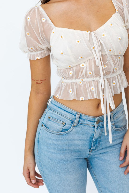 Best seller! Short Sleeve Ruched Embroidery Crop Top