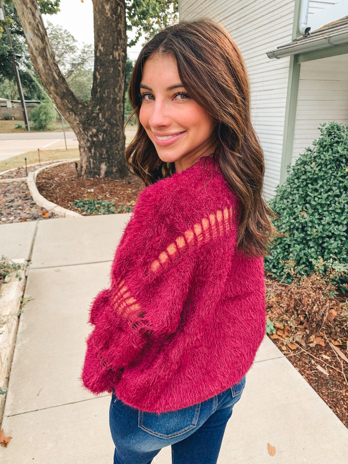 FUZZY DISTRESSED SWEATER TOP