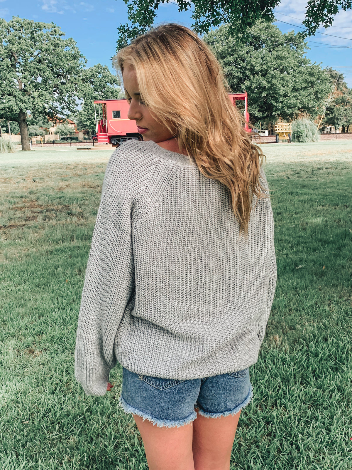 GREY V NECK BUTTONED LANTERN SLEEVE SWEATER