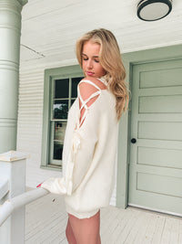 SOLID TURTLE NECK CUTOUT LONG SLEEVE SWEATER