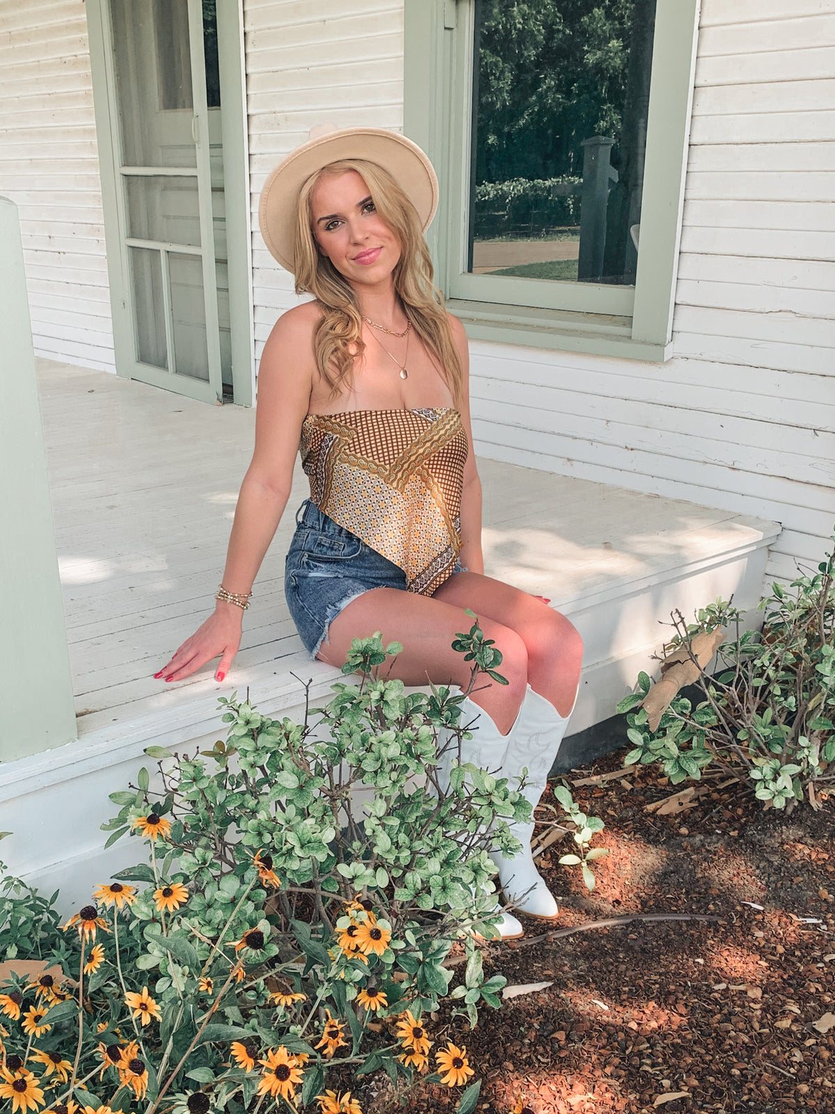 MULTI GRAPHICS PRINT SATIN BANDANA TUBE TOP