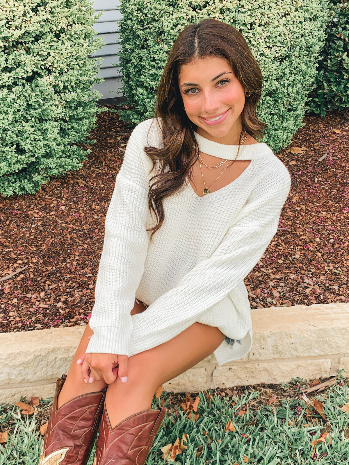 CUT OUT NECK LOOSE FIT SWEATER