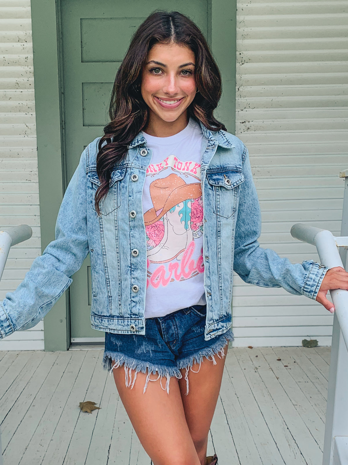LIGHT WASH DENIM JACKET