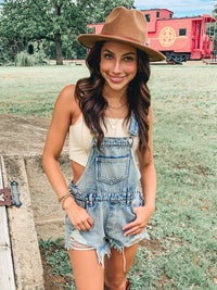 DESTROYED DENIM SHORTS OVERALL