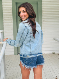 LIGHT WASH DENIM JACKET