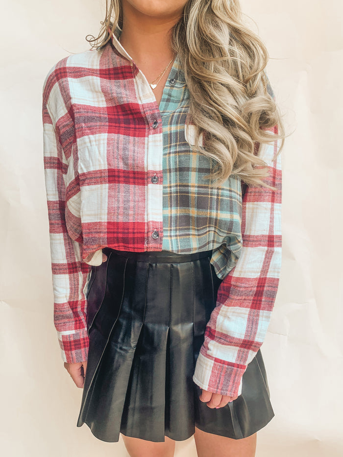 BLACK HIGH RISE LEATHER PLEATED MINI SKIRT