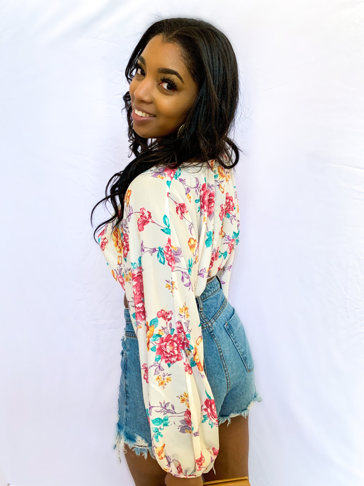 Long Sleeve Floral Print V Neck Crop Top