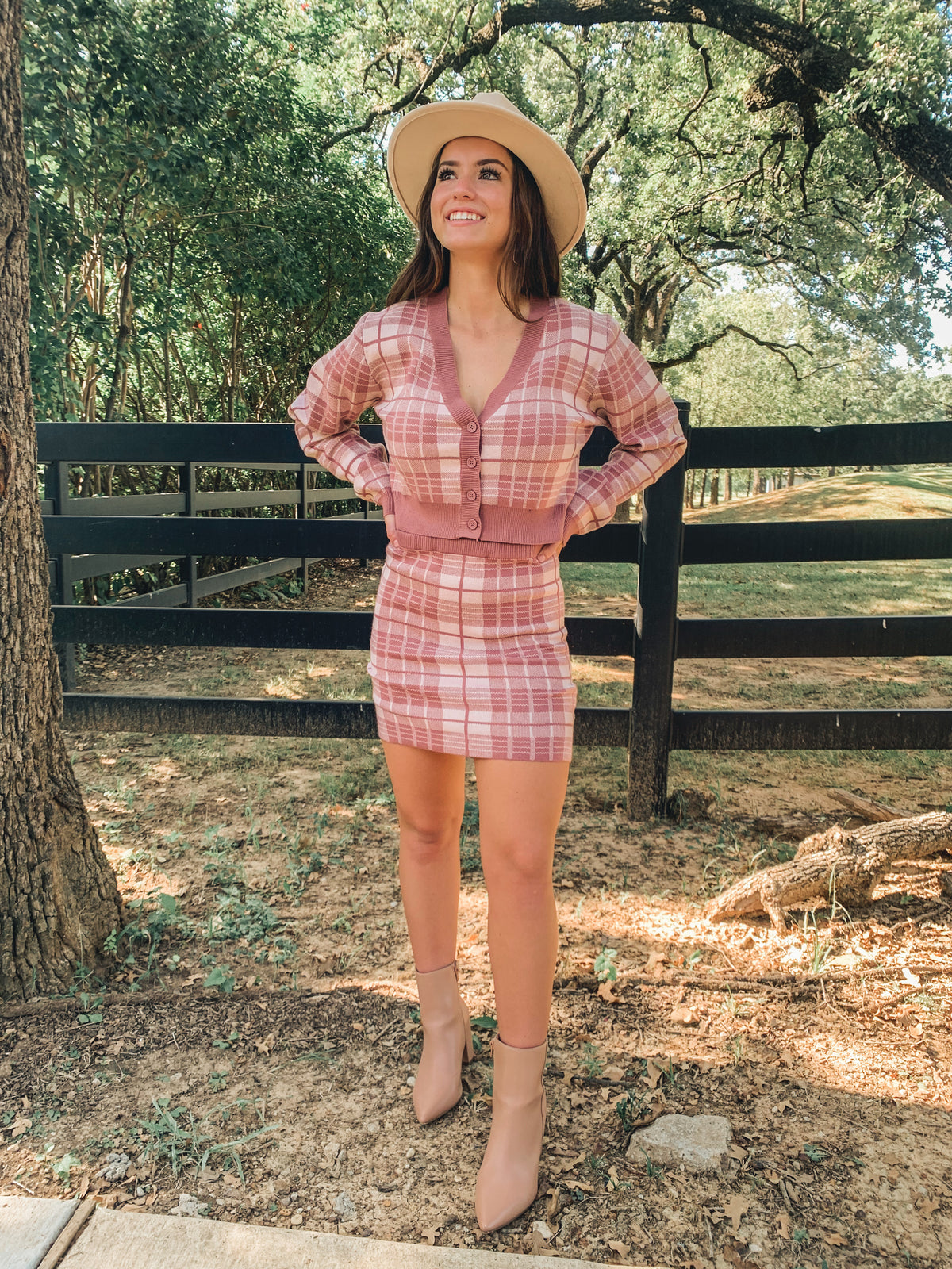 Mauve Plaid Print Cardigan