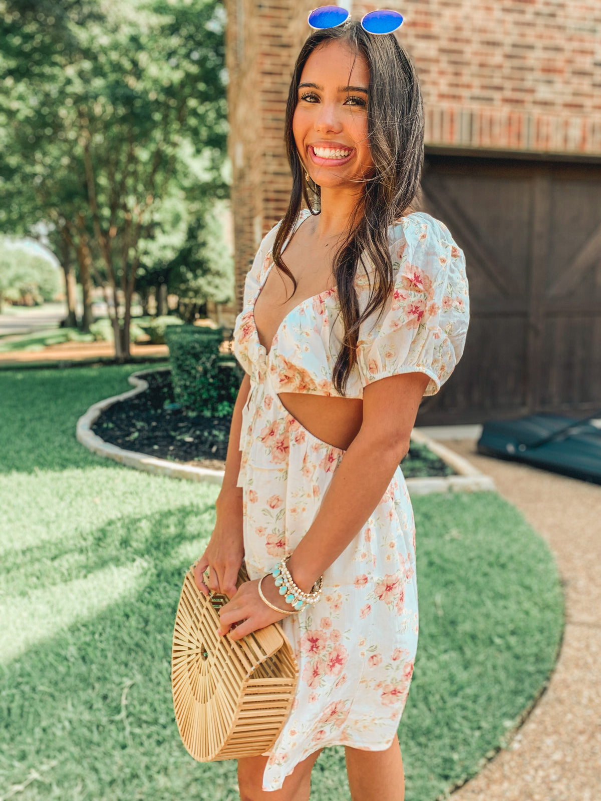 IVORY FLORAL PUFF SLEEVE CUTOUT DRESS