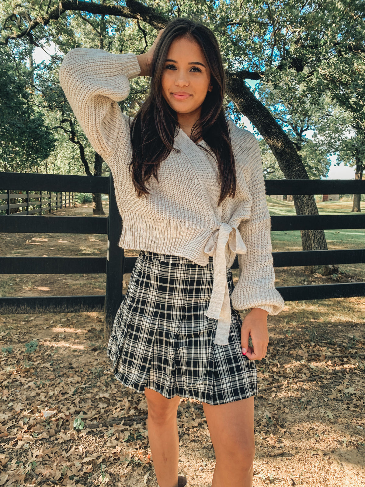 BLACK PLAID PLEATED SKORT