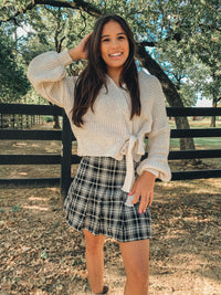 BLACK PLAID PLEATED SKORT