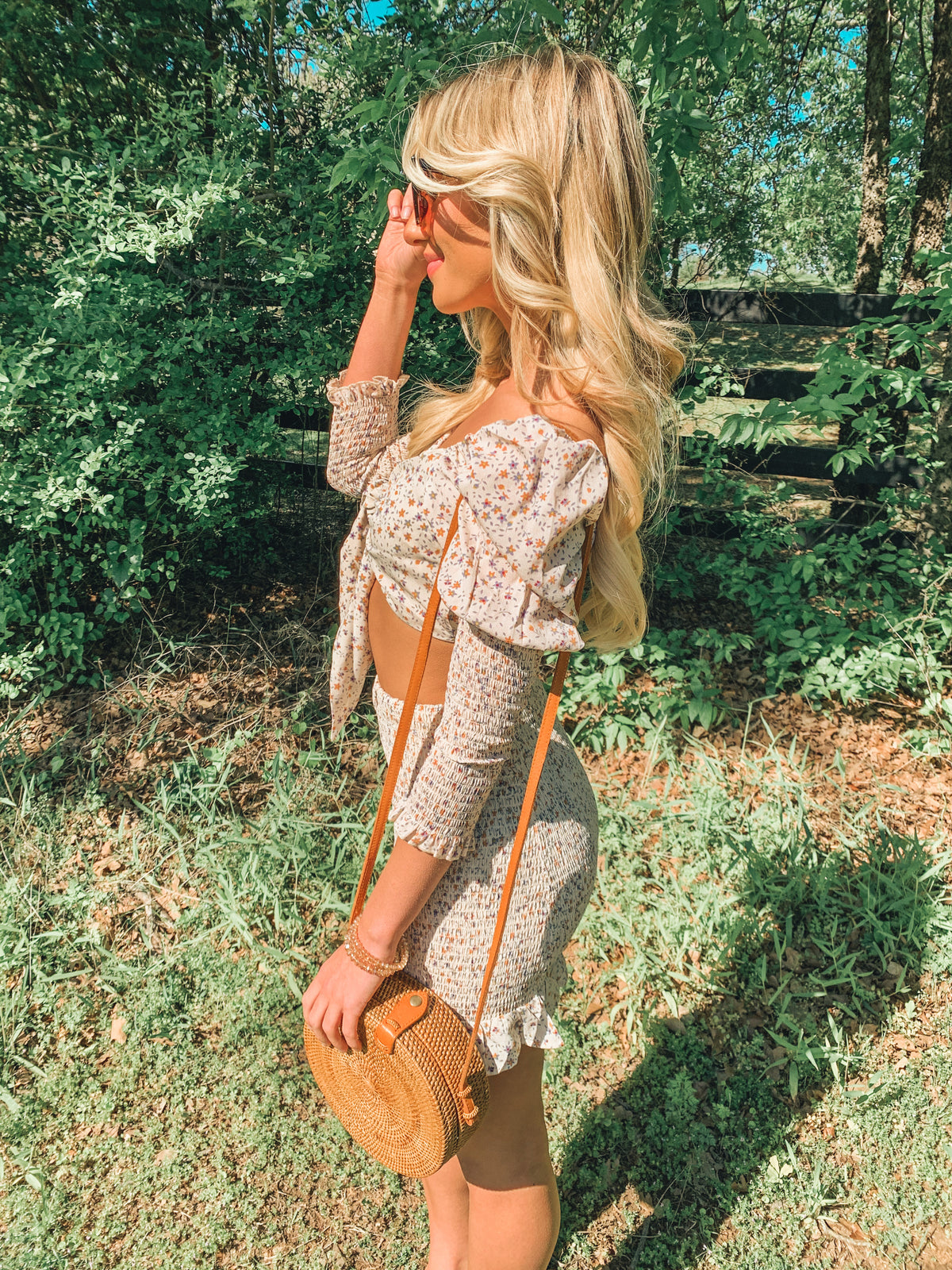 MULTI FLORAL SWEETHEART FRONT TIE CROP TOP