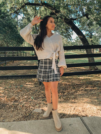 BLACK PLAID PLEATED SKORT