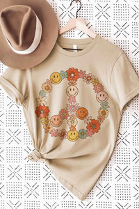 RETRO HAPPY FACE PEACE GRAPHIC TEE