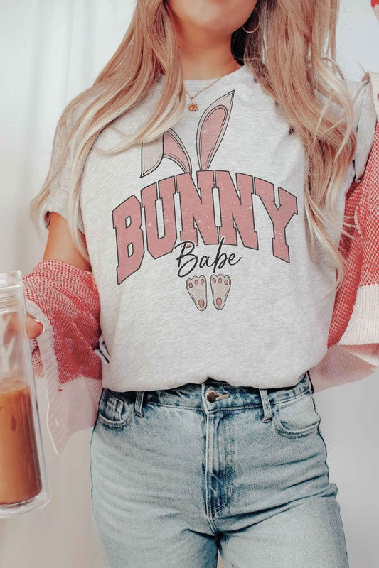 BUNNY BABE Graphic Tee