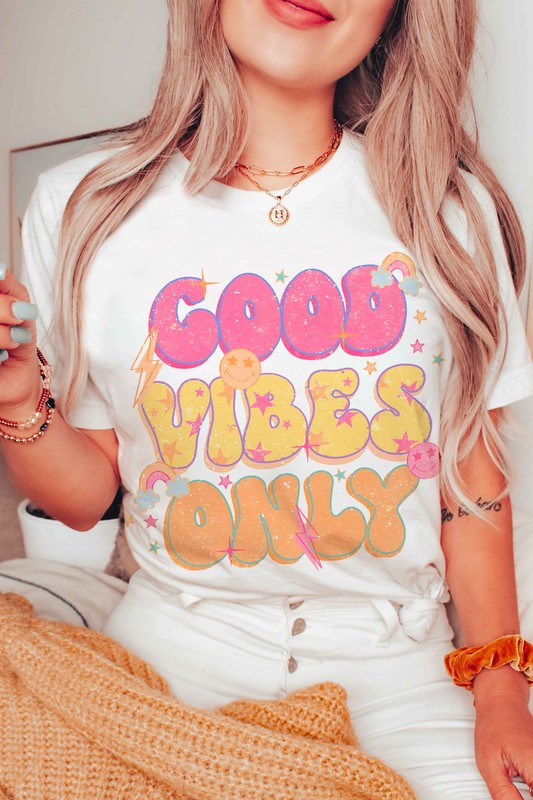 RETRO GOOD VIBES ONLY Graphic T-Shirt