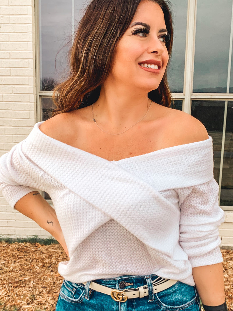 IVORY CROSS BAND DETAILED OFF SHOULDER TOP