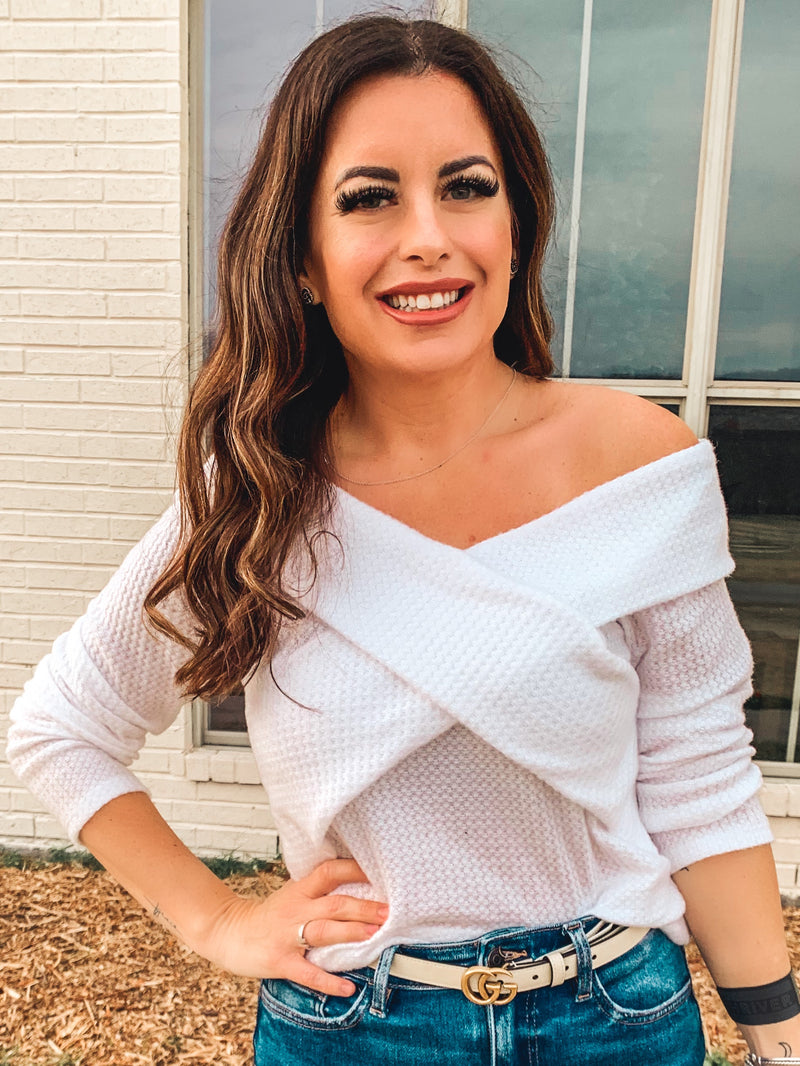 IVORY CROSS BAND DETAILED OFF SHOULDER TOP