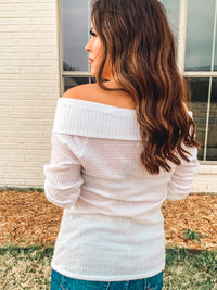 IVORY CROSS BAND DETAILED OFF SHOULDER TOP