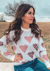 CREW NECK HAIRY SWEATER WITH LEOPARD HEARTS
