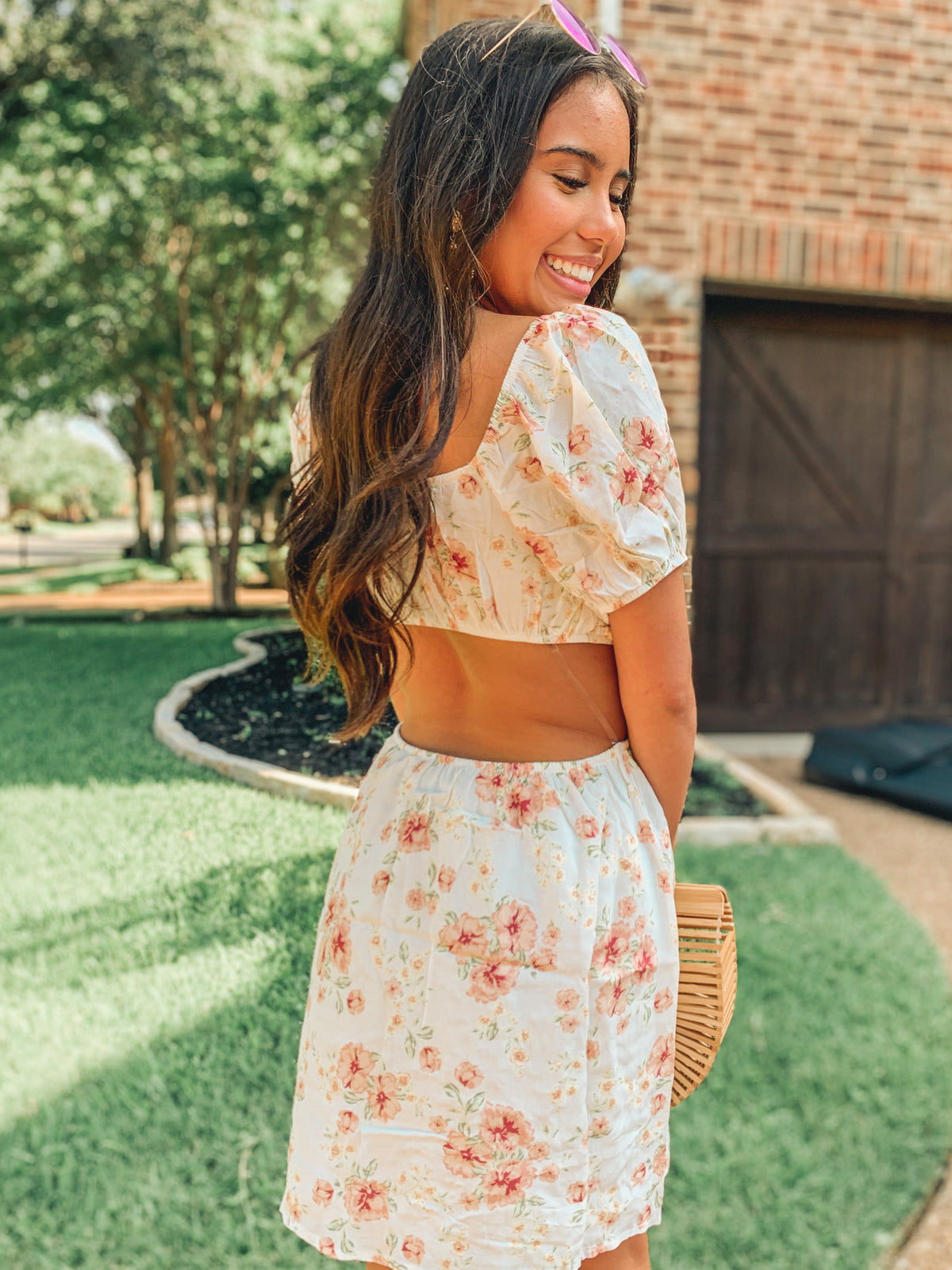 IVORY FLORAL PUFF SLEEVE CUTOUT DRESS
