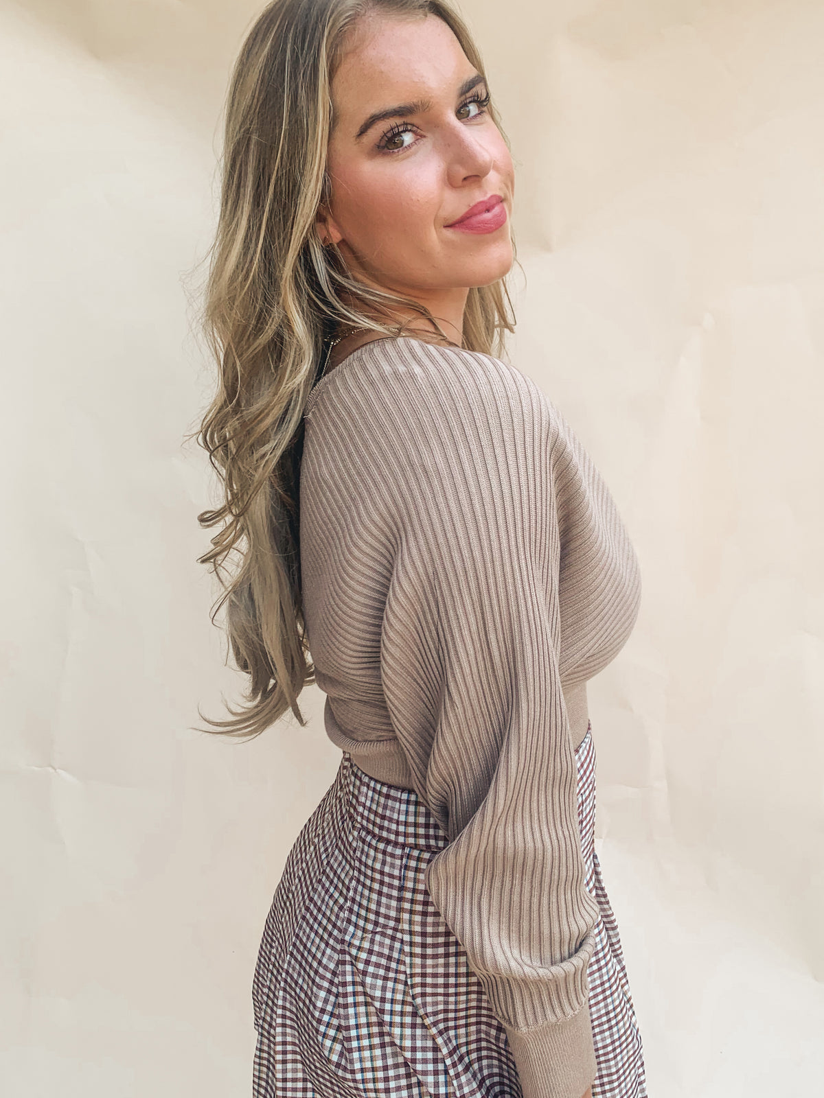 Khaki V Neck Waist Taper Sweater