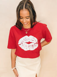 LIPS GRAPHIC TOP